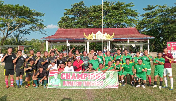 Bupati Cup 2025, Pemkab Pesisir Barat Vs DPRD Pesisir Barat Berlangsung Hangat