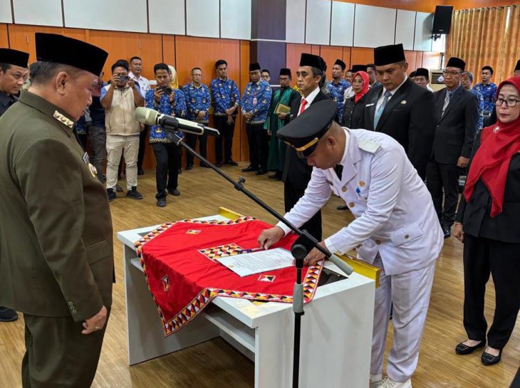 Bupati Moh. Saleh Asnawi Lantik Pejabat Diruang Lingkup Pemkab Tanggamus