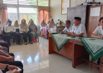 Tragedi Perkelahian Antar Siswa, Bupati Dedi Sambangi Sekolah SMPN Pesisir Selatan