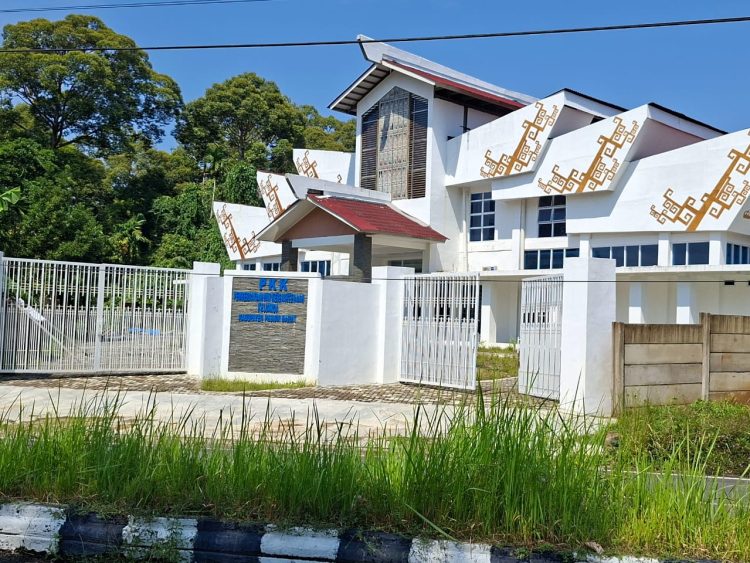 Ketua Forum Silaturahmi Masyarakat Ungkapkan Dugaan Mark Up Pembangunan PKK Pesisir Barat