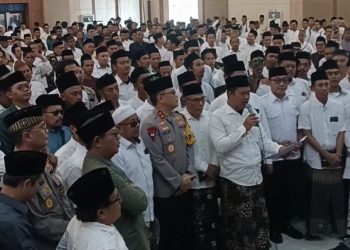 Sampaikan Aspirasi, Aksi Damai Aliansi Santri Nusantara dan Para Kiyai Datangi Mapolda Lampung