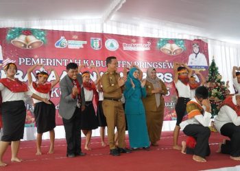 Bupati dan Wakil Bupati Hadiri Perayaan Natal Bersama Ouikumene 2025