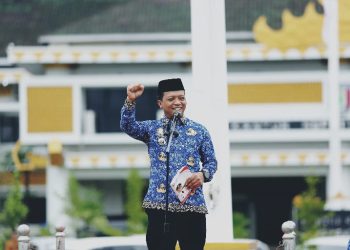 Apel Perdana 2026, Bupati Pringsewu Serahkan SK PPPK Paruh Waktu 