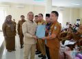 Bupati Pringsewu Serahkan SK Dewan Pengawas RSUD 