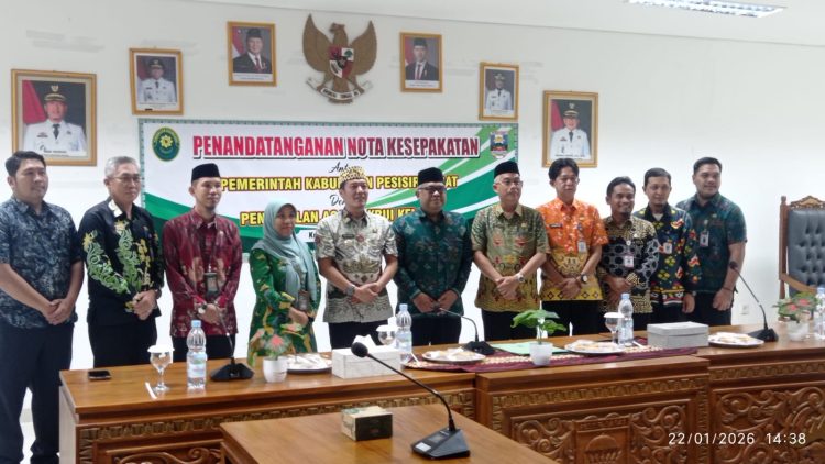 Upaya Pemenuhan Hak Perempuan dan Anak, Pemkab Pesisir Barat Menandatangani Nota Kesepakatan dengan Pengadilan Agama Krui Kelas II