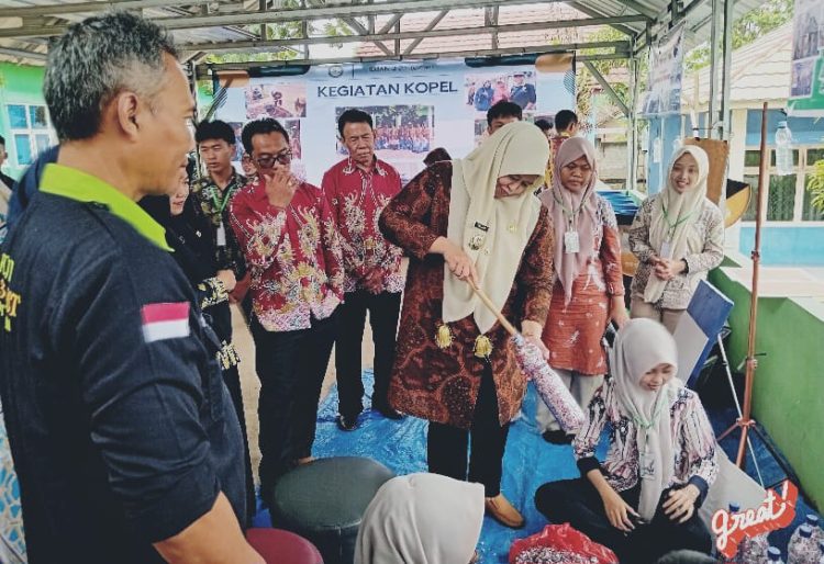 Wabup Pringsewu Apresiasi Pembelajaran Berbasis Lingkungan di SMAN 2 Pringsewu 