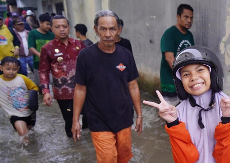 Riyanto Pamungkas Tinjau Lokasi Banjir di Wilayah Pringsewu Kota
