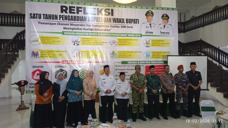 Refleksi Satu Tahun Pengabdian Bupati dan Wakil Bupati Pesisir Barat, Bupati Sampaikan Pembangunan Akses Jalan Menuju Way Haru Segera dibangun