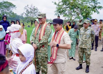Pangdam XXI / Raden Inten Resmikan Jembatan Gantung Garuda Tahap II di Pringsewu