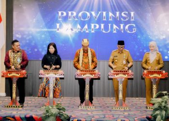 Gubernur Lampung Rahmat Mirzani Djausal Dampingi Menteri Hukum Supratman Andi Agtas Meresmikan Pos Bantuan Hukum Desa Dan Kelurahan Se-Provinsi Lampung
