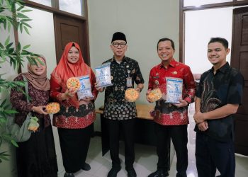 Gubernur Rahmat Mirzani Djausal Tinjau Sentra Produksi Mocaf Di Pringsewu, Dorong Hilirisasi Singkong Untuk Perkuat Swasembada Pangan