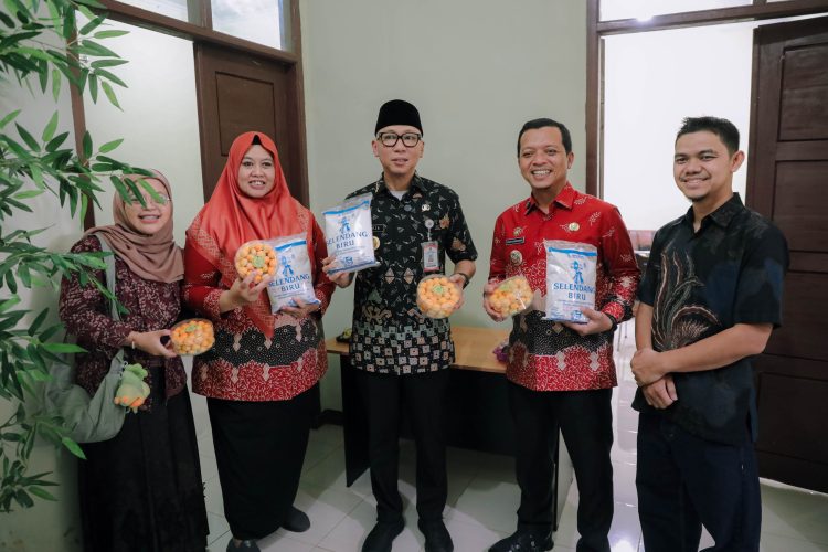 Gubernur Rahmat Mirzani Djausal Tinjau Sentra Produksi Mocaf Di Pringsewu, Dorong Hilirisasi Singkong Untuk Perkuat Swasembada Pangan