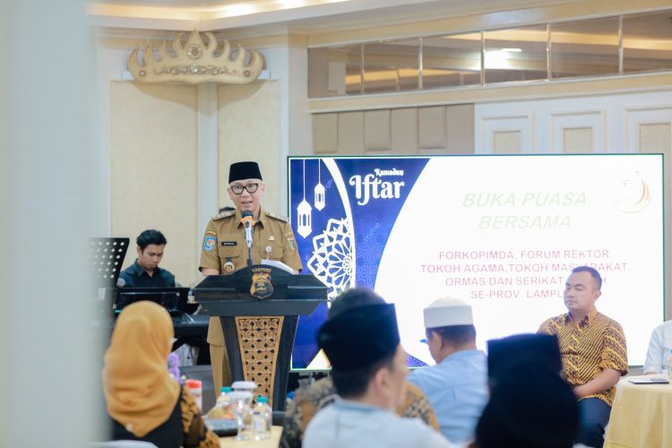 Buka Puasa Bersama Di Mapolda Lampung, Gubernur Rahmat Mirzani Djausal Dorong Sinergi Forkopimda, Rektor, Tokoh Agama Dan Serikat Buruh