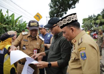 Gubernur Rahmat Mirzani Djausal Tinjau Pemeliharaan Jalan Provinsi Di Ruas Jalan Pattimura, Kota Metro Serta, Ruas Jalan Metro – Kota Gajah