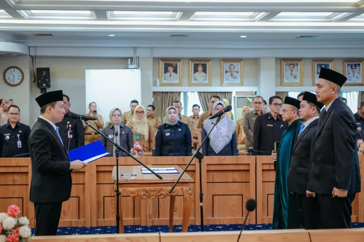 Gubernur Lampung Lantik Mohammad Zimmi Skil Sebagai Kadis Perindustrian Dan Perdagangan Provinsi Lampung