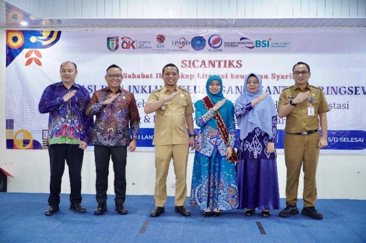 Bupati Pringsewu Buka Sosialisasi Literasi & Inklusi Keuangan Sicantiks