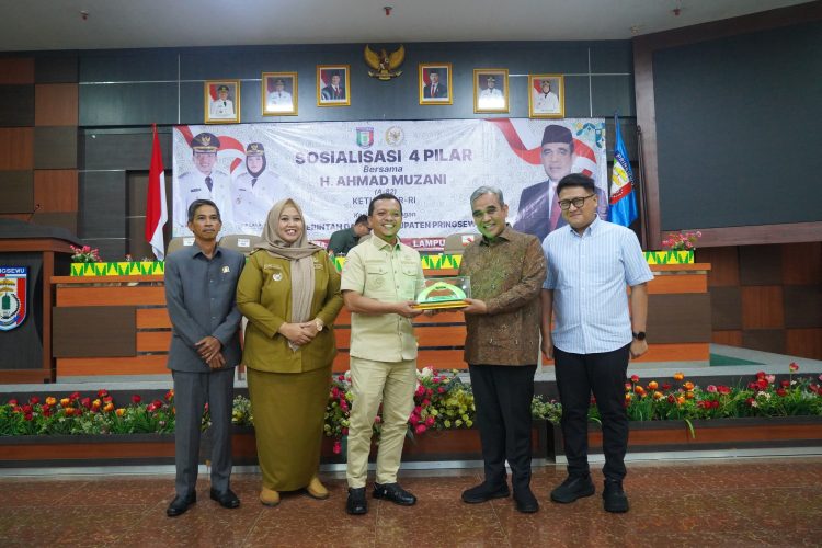 Kunjungan Kerja Ke Pringsewu, Ketua MPR RI Sosialisasikan 4 Pilar Kebangsaan