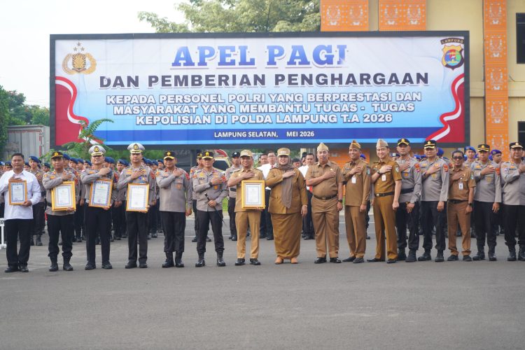 Bupati Pringsewu Terima Penghargaan Kapolda Lampung atas Dukungan Program Akulturasi Budaya