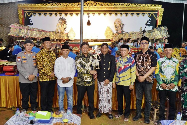 Bupati Pringsewu Hadiri Bersih Desa di Pekon Waluyo jati 