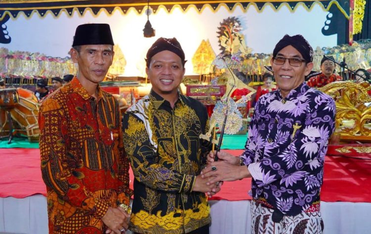 Bupati Pringsewu Hadiri Bersih Desa Di Pekon Parerejo