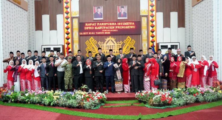 Bupati Pringsewu Hadiri Rapat Paripurna Istimewa DPRD Mendengarkan Pidato Kenegaraan Presiden RI