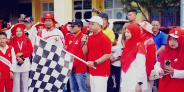 Bupati Pringsewu Lepas Peserta Jalan Sehat HUT Ke-81 Kemerdekaan RI 