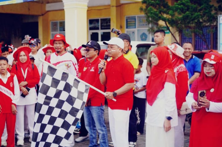 Bupati Pringsewu Lepas Peserta Jalan Sehat HUT Ke-81 Kemerdekaan RI