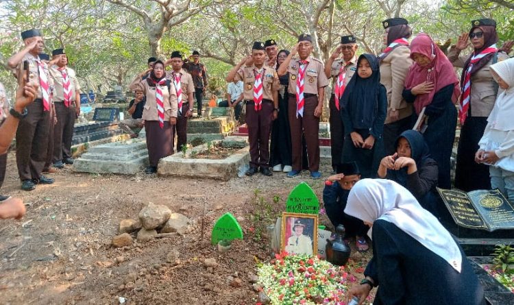 Wabup Pringsewu Pimpin Upacara Pemakaman Mami Fitri 