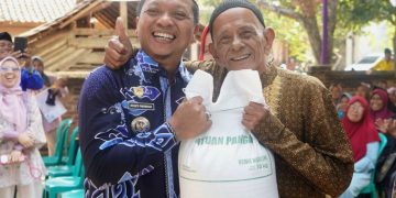 694 Warga Pekon Pamenang Terima Bantuan Pangan Dari Pemerintah 