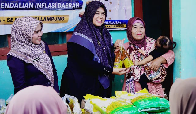 Pemkab Pringsewu Adakan Gerakan Serentak Penetrasi Pasar di Pasar Sukoharjo