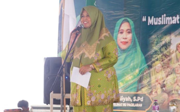 Wabup Pringsewu Hadiri Pengajian Triwulan Muslimat Handlatul Ulama