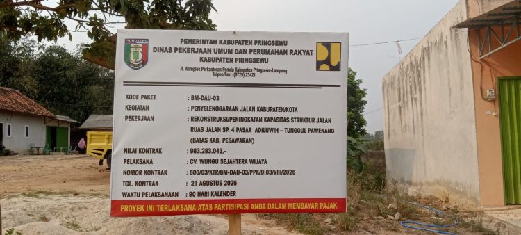 Peningkatan Kapasitas Struktur Jalan SP 4 Pasar Adiluwih‑Tunggul Pawenang, Material Yang di Gunakan Diduga Tidak Sesuai Dengan RAB 